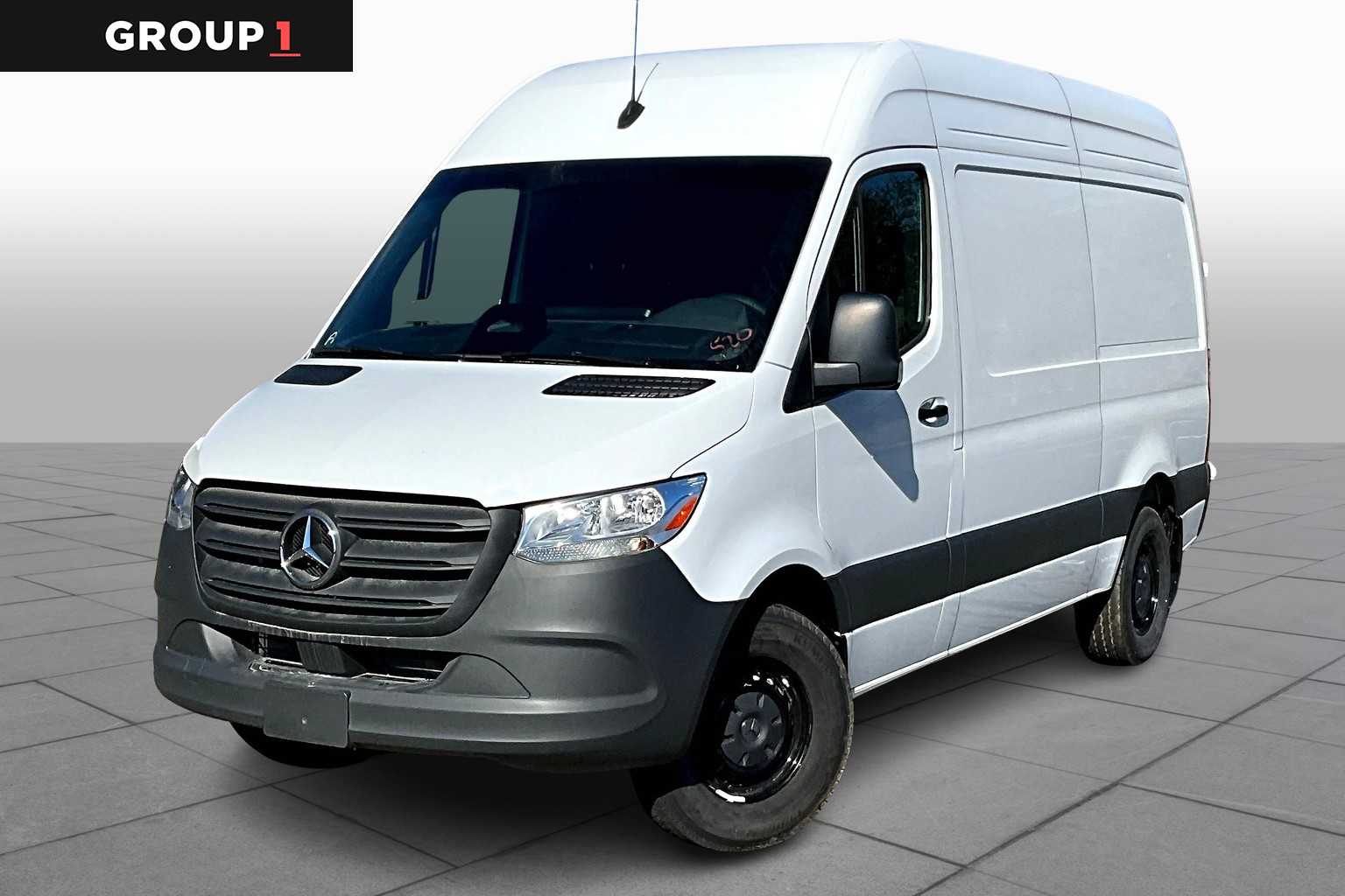 2025 Mercedes-Benz Sprinter Cargo Van Base's photo