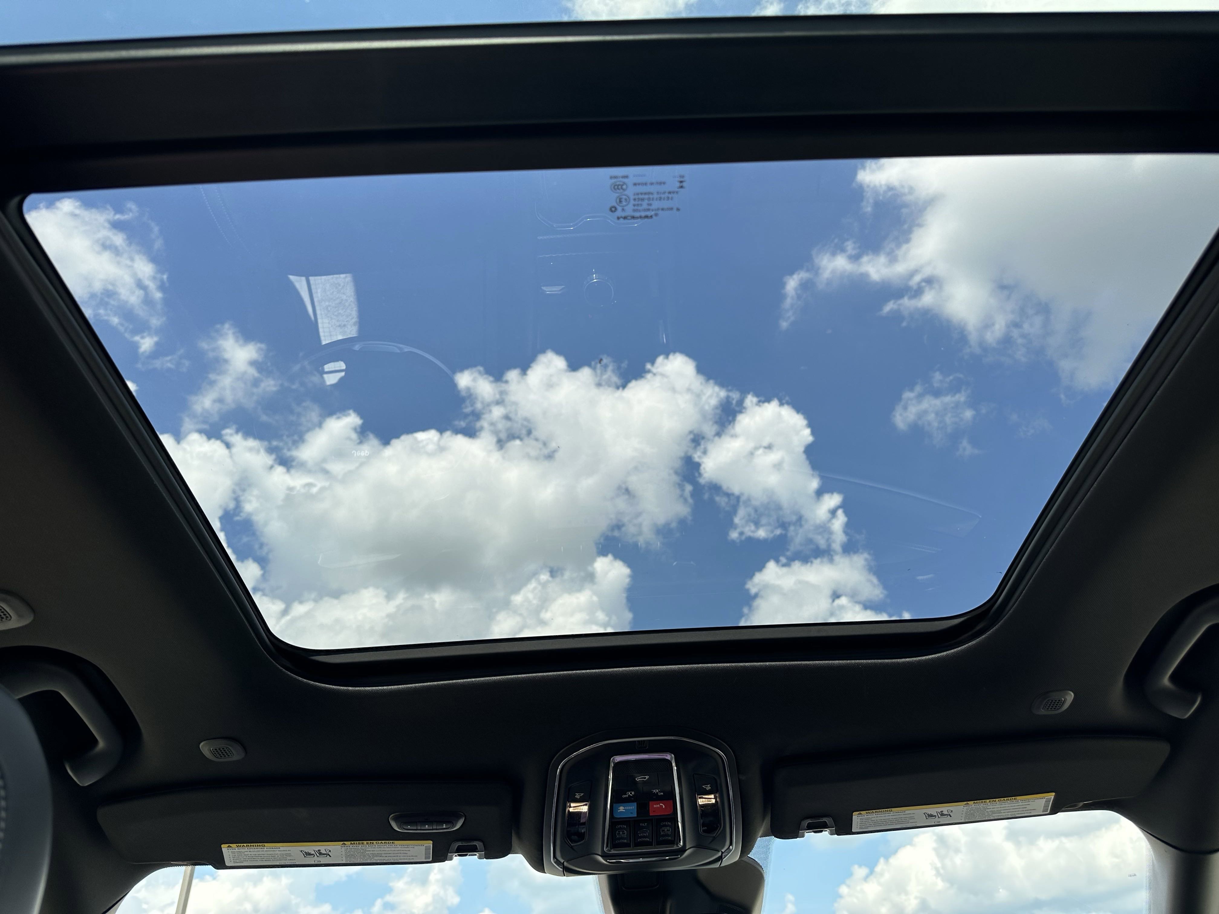 2025 Jeep Grand Cherokee Limited photo 4