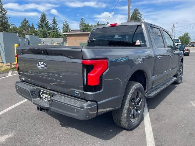 2025 Ford F-150 Lightning photo 15