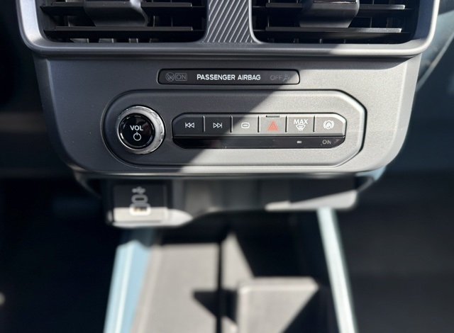 2025 Ford Maverick XL photo 20