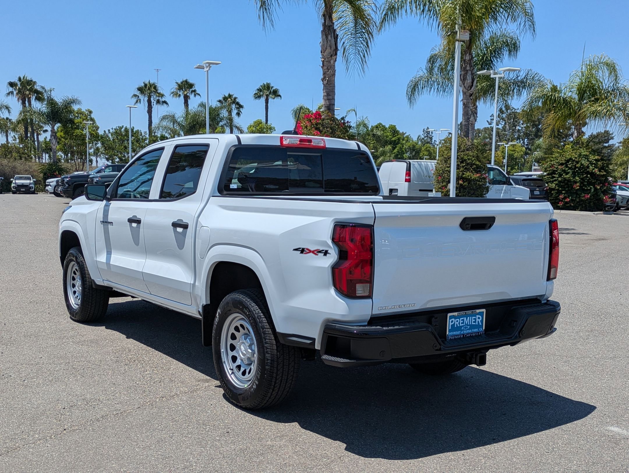 2025 Chevrolet Colorado LT photo 3