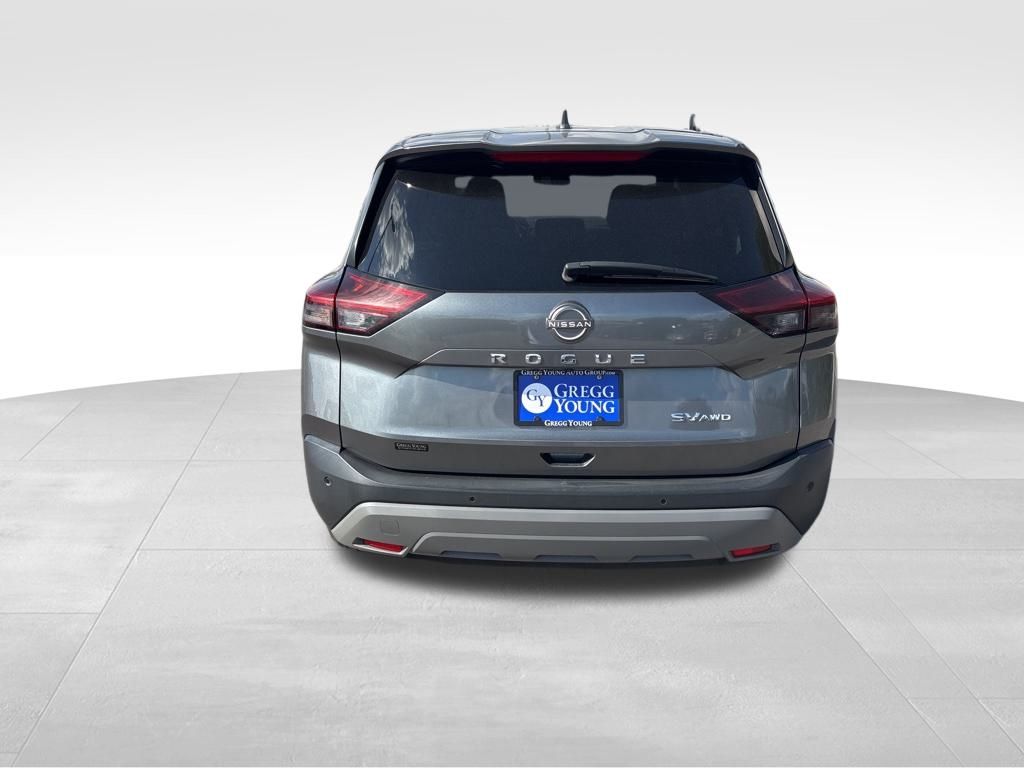 2023 Nissan Rogue SV photo 4