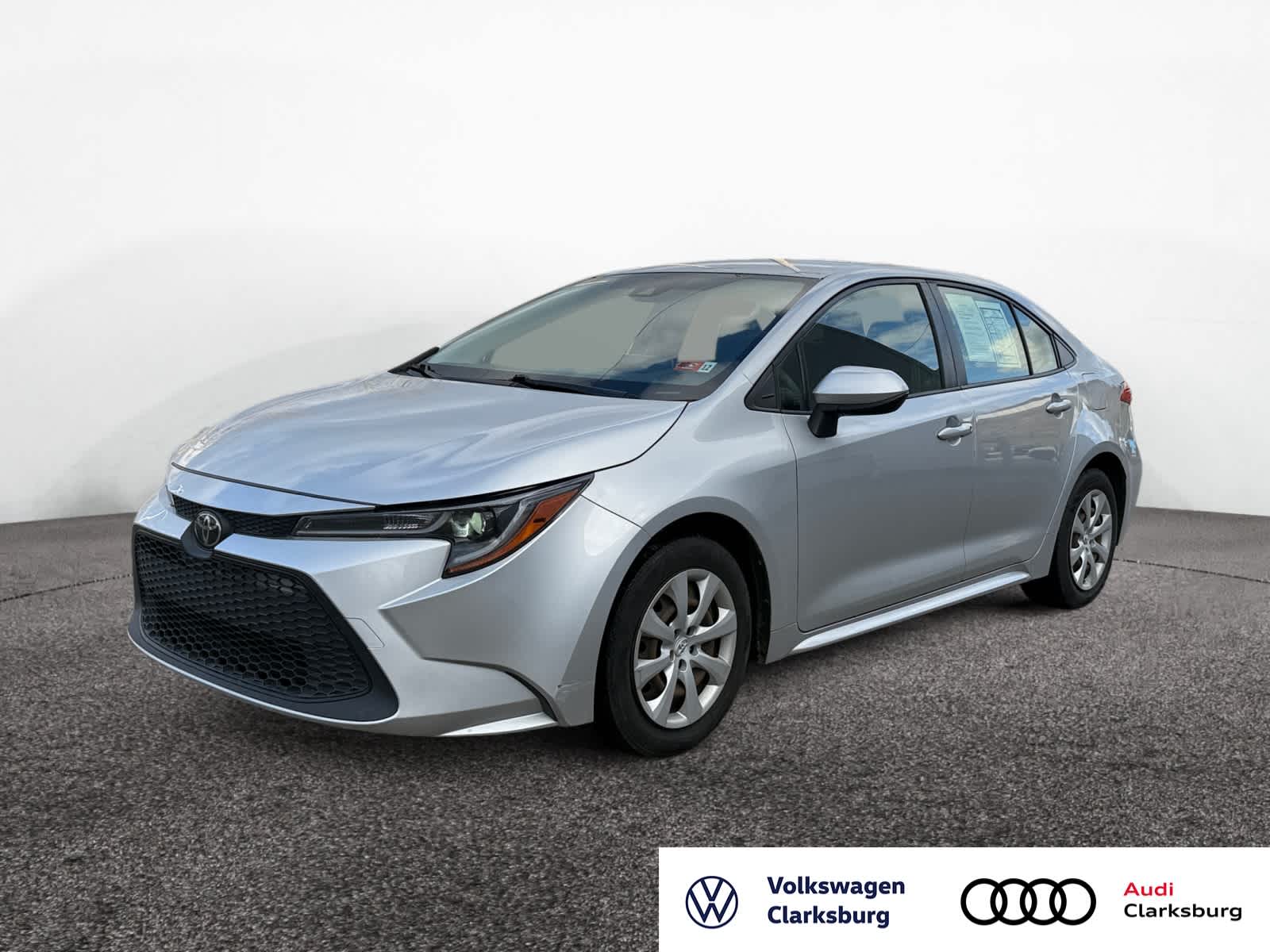 2020 Toyota Corolla LE's photo