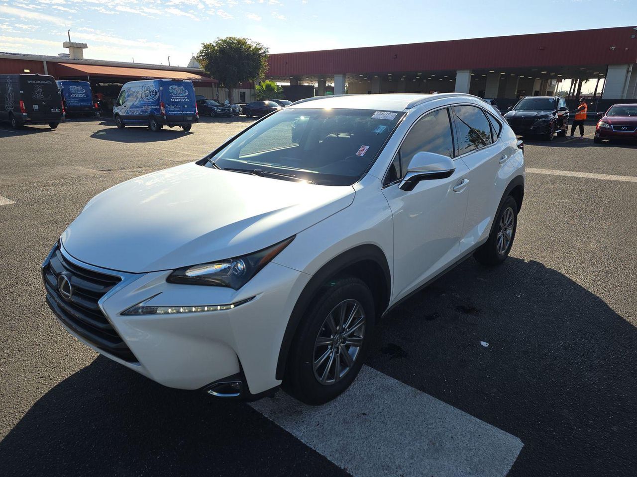 2017 Lexus NX 200t's photo