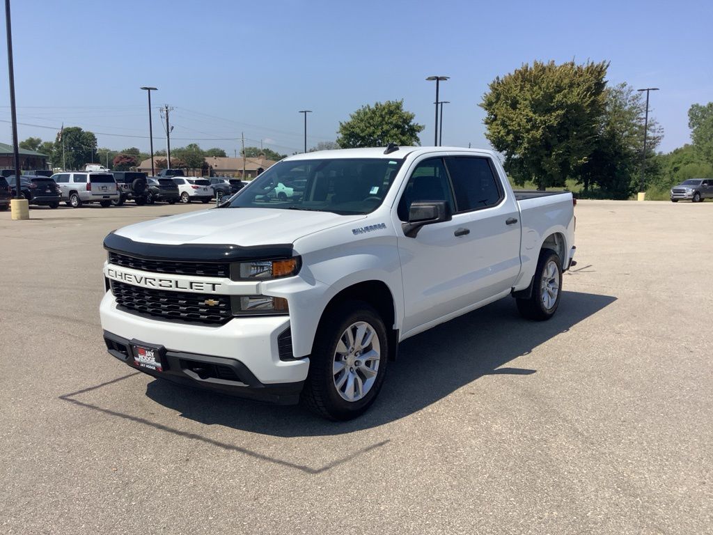 2019 Chevrolet Silverado 1500 Custom photo 3