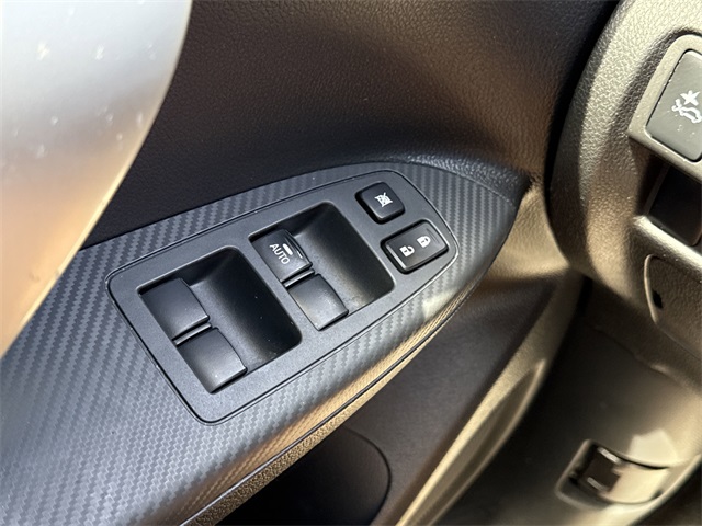 2024 Mitsubishi Eclipse Cross SE photo 12