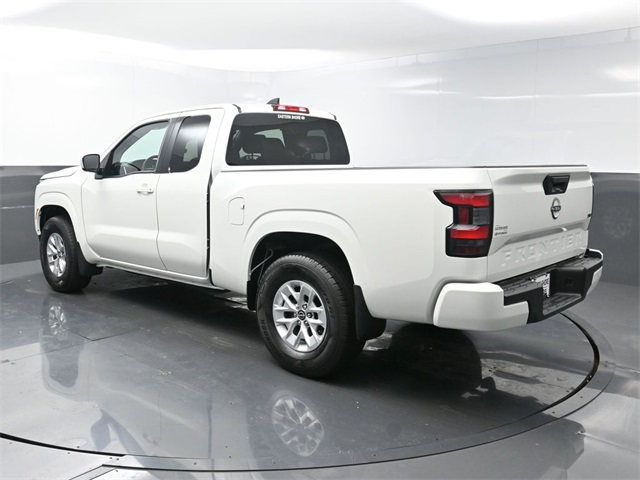 2024 Nissan Frontier SV photo 4