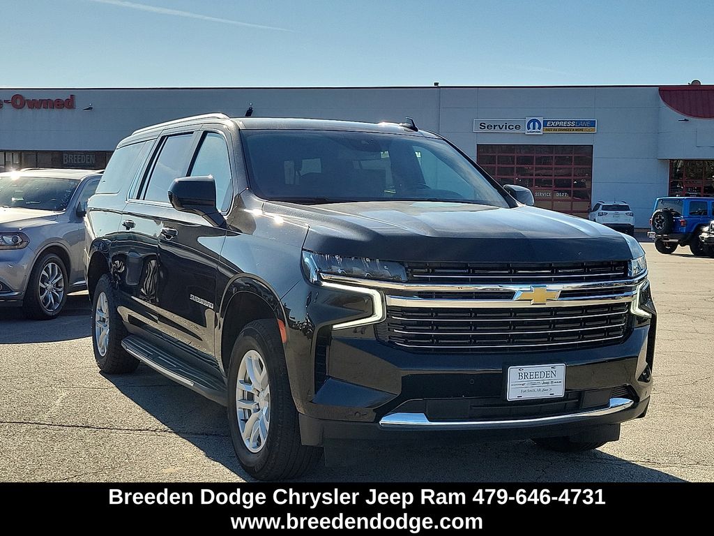 2024 Chevrolet Suburban LT's photo