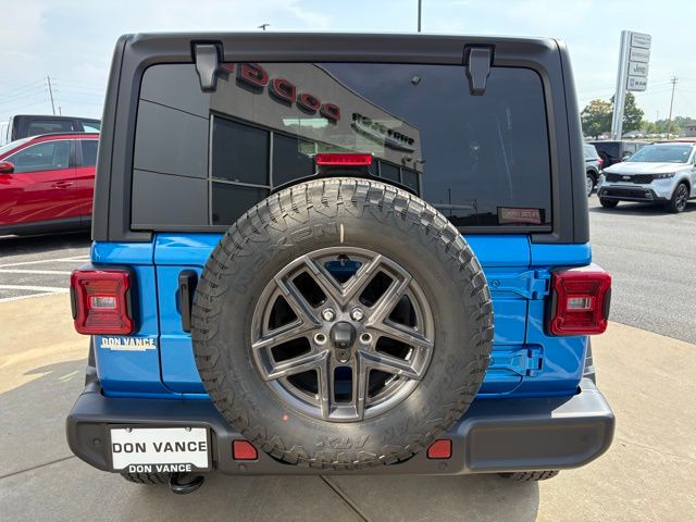 2025 Jeep Wrangler Sport S photo 4