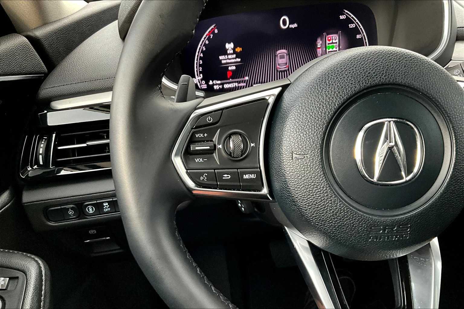 2025 Acura MDX SH-AWD photo 18