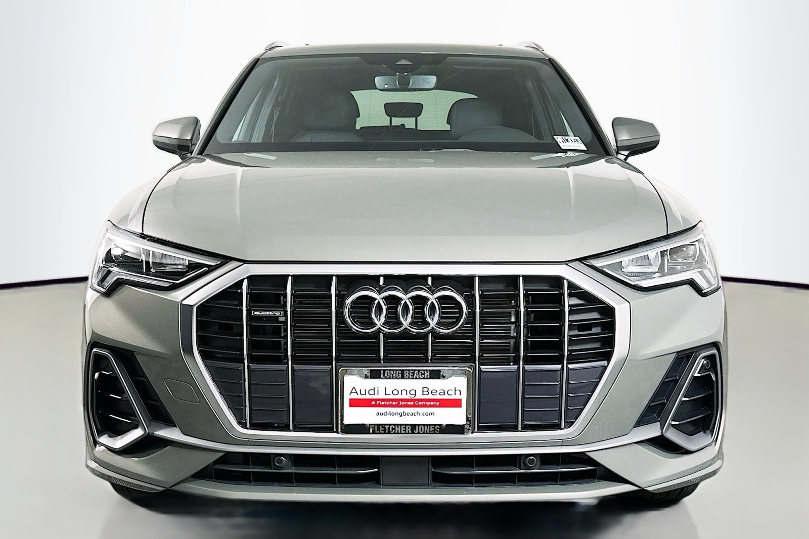 2025 Audi Q3 S line Premium photo 2