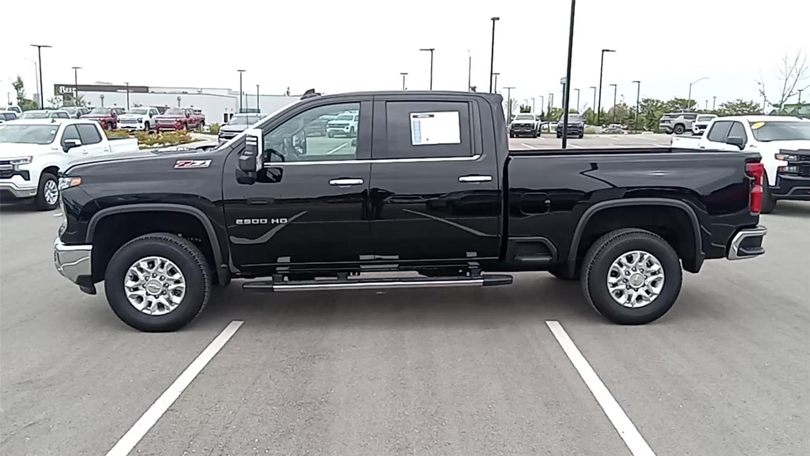 2024 Chevrolet Silverado 2500HD LTZ photo 4