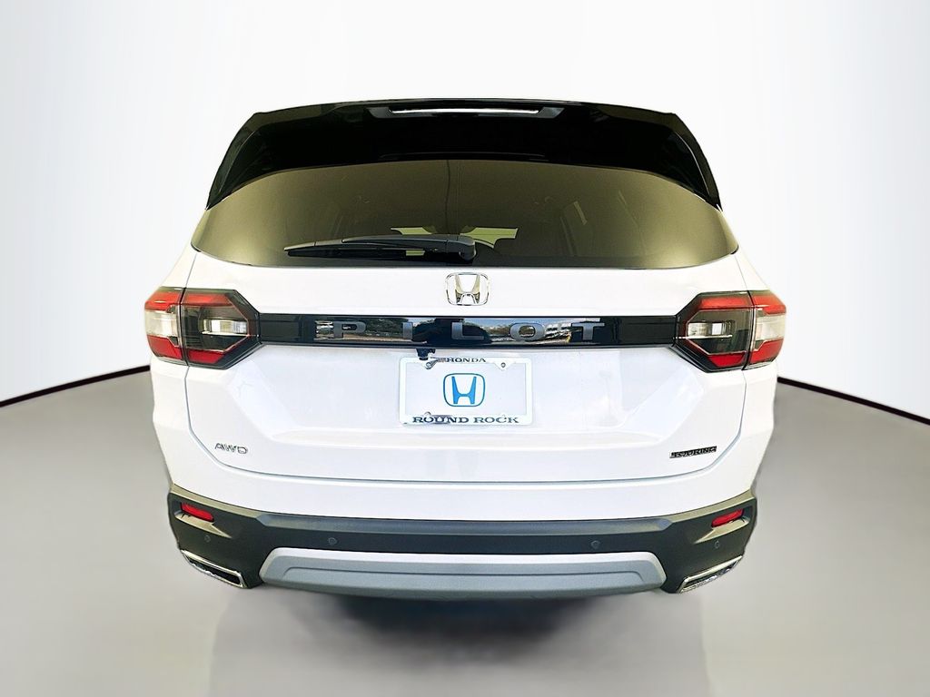 2025 Honda Pilot Touring photo 4