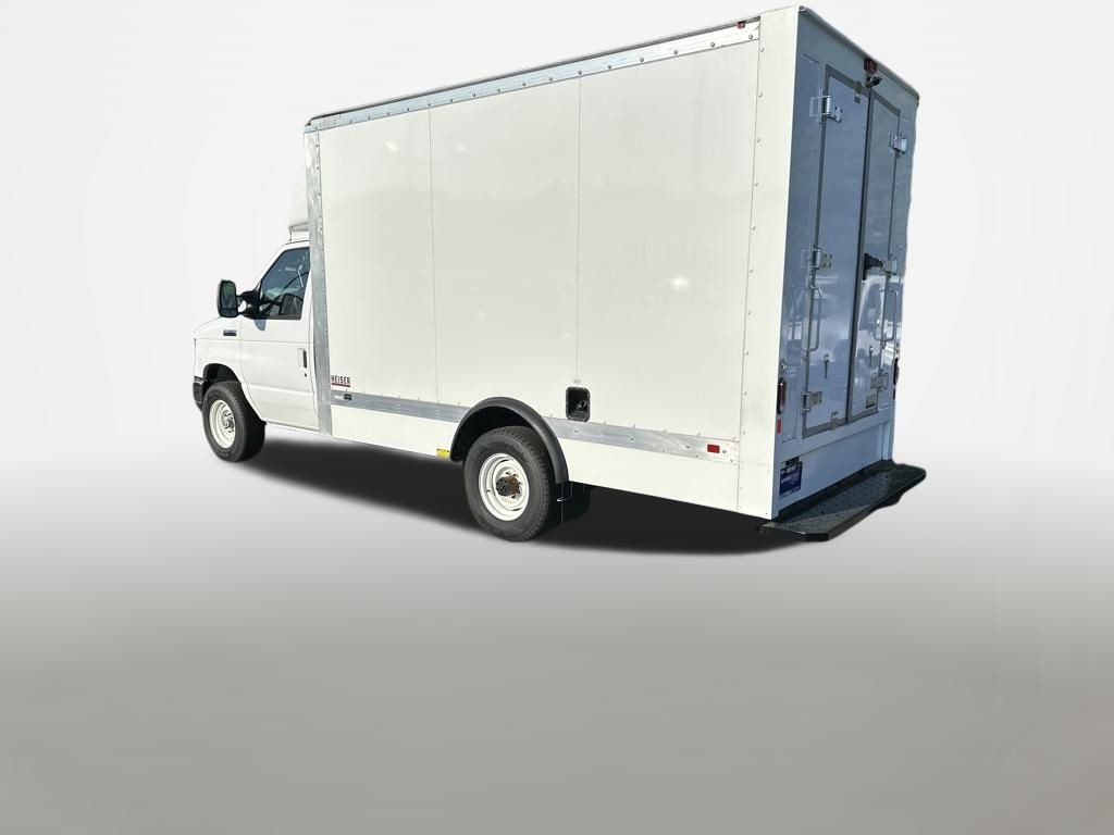 2025 Ford E-350 Base photo 3