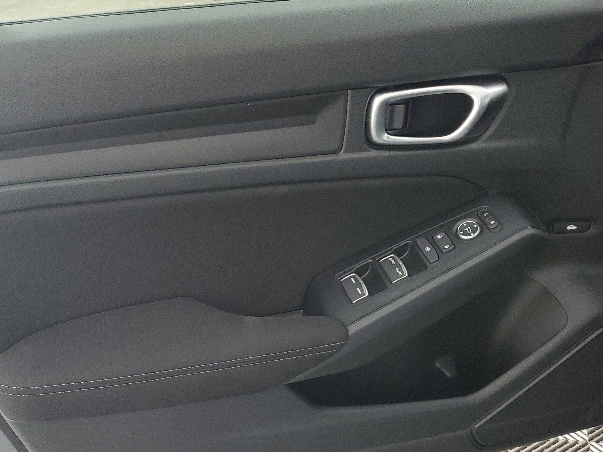 2026 Honda Civic Sport photo 4