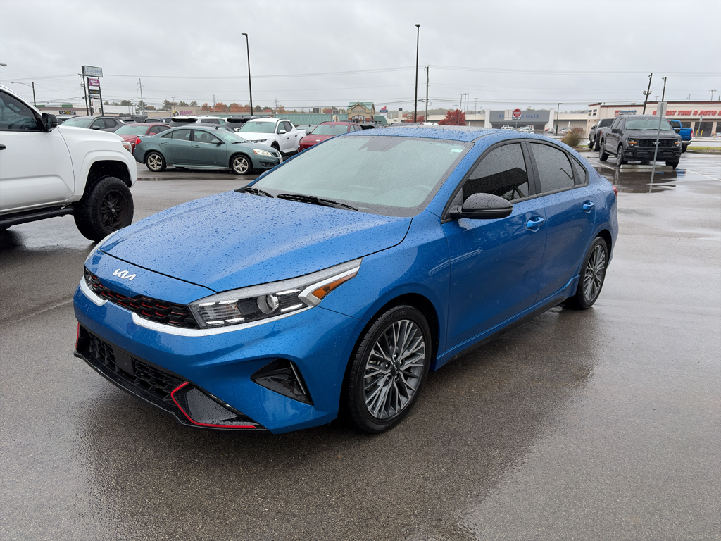 2023 Kia Forte GT-Line photo 2