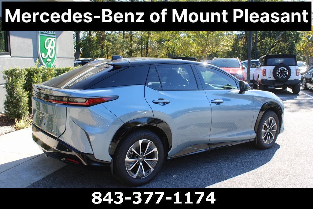 2023 Lexus RZ 450e Premium photo 4