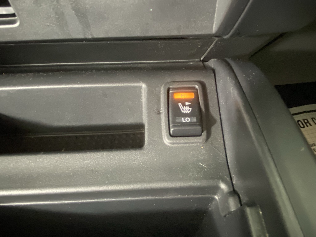 2019 Nissan Titan SV photo 23