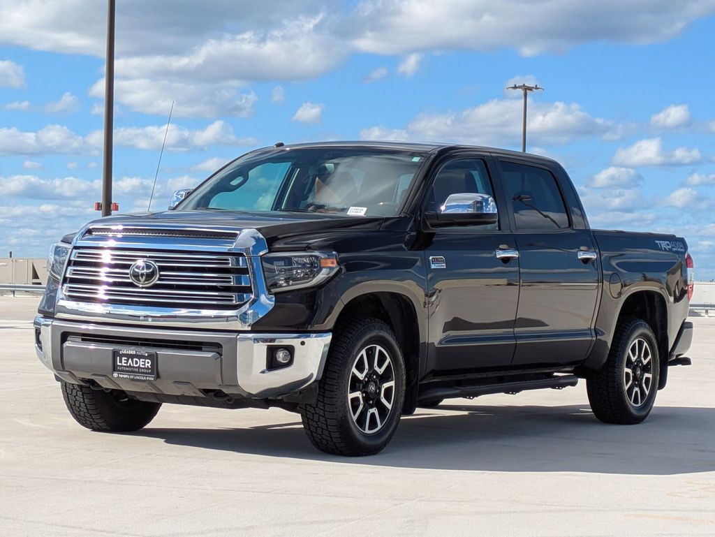 2019 Toyota Tundra Platinum Grade photo 3