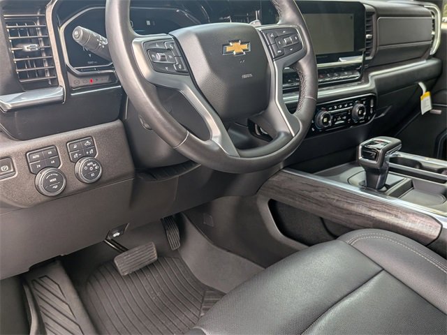 2023 Chevrolet Silverado 1500 LTZ photo 16