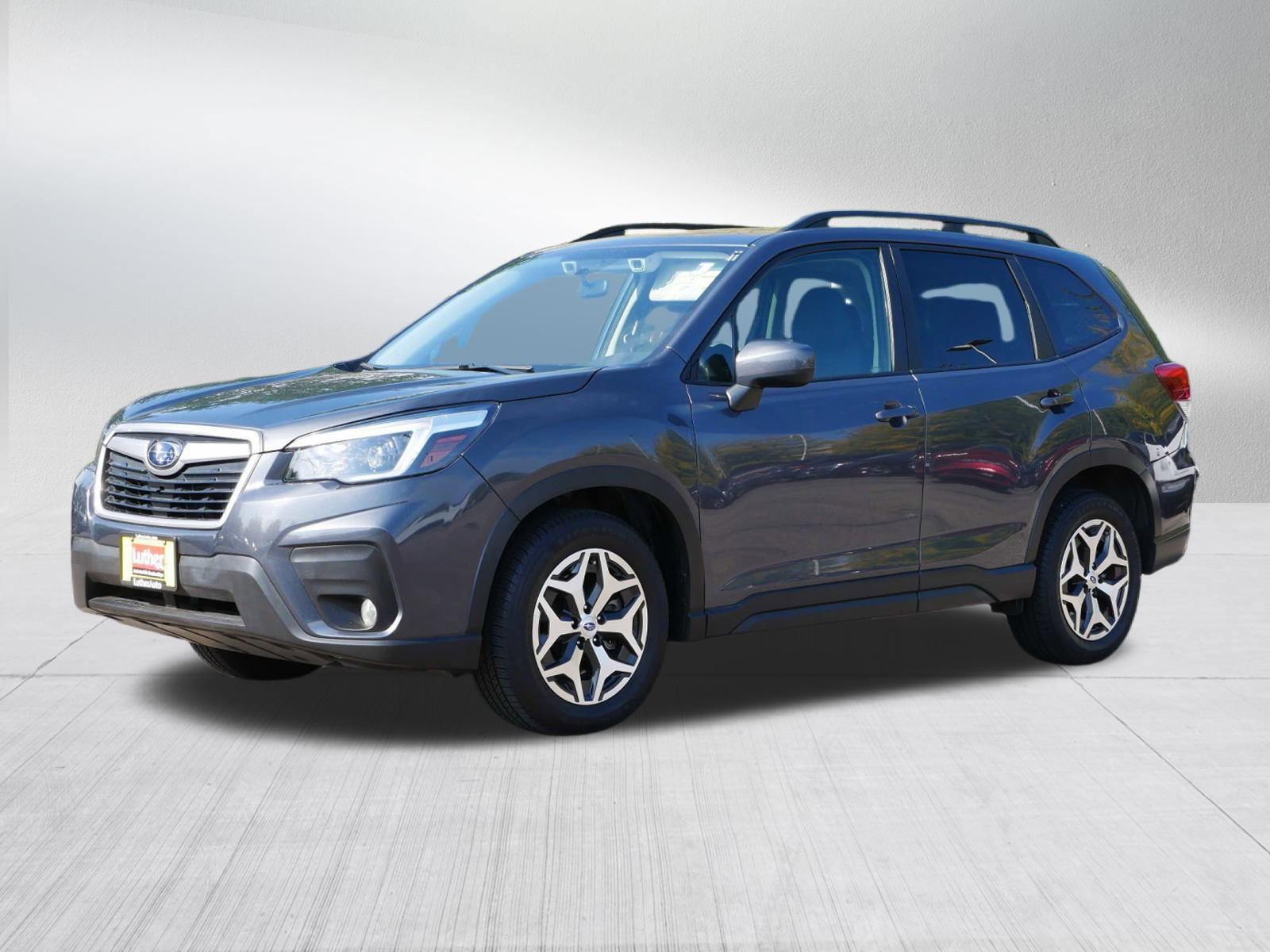 2021 Subaru Forester Premium photo 3