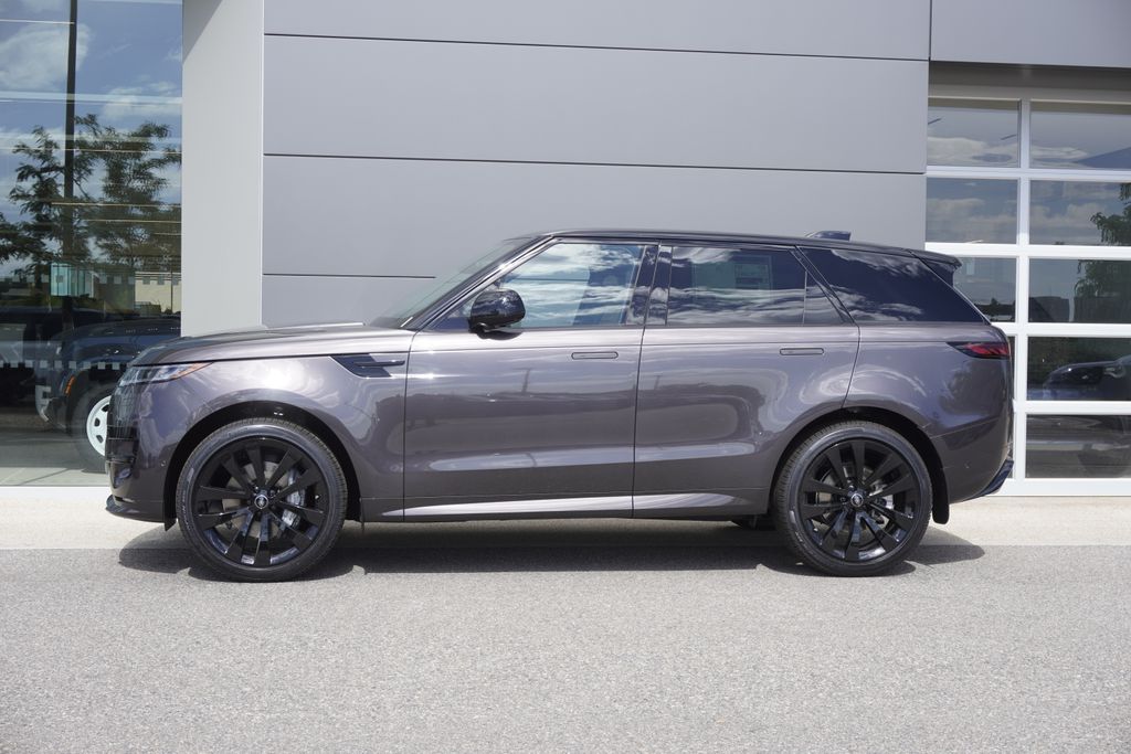 2025 Land Rover Range Rover Sport SE photo 8