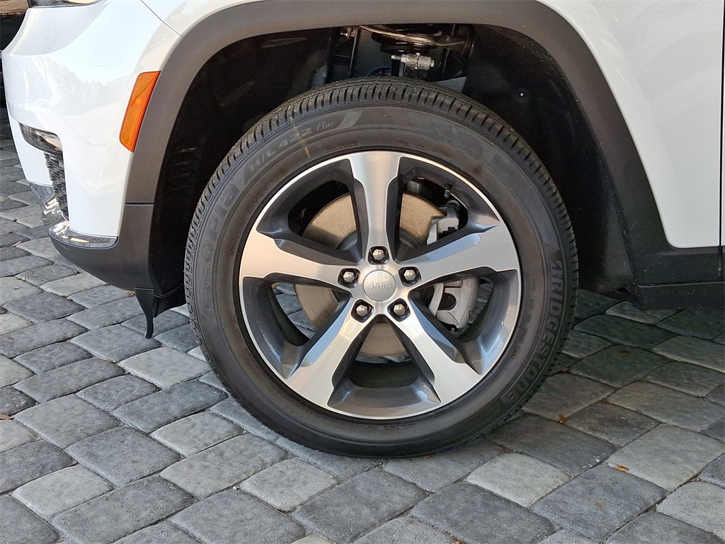 2025 Jeep Grand Cherokee Limited photo 5
