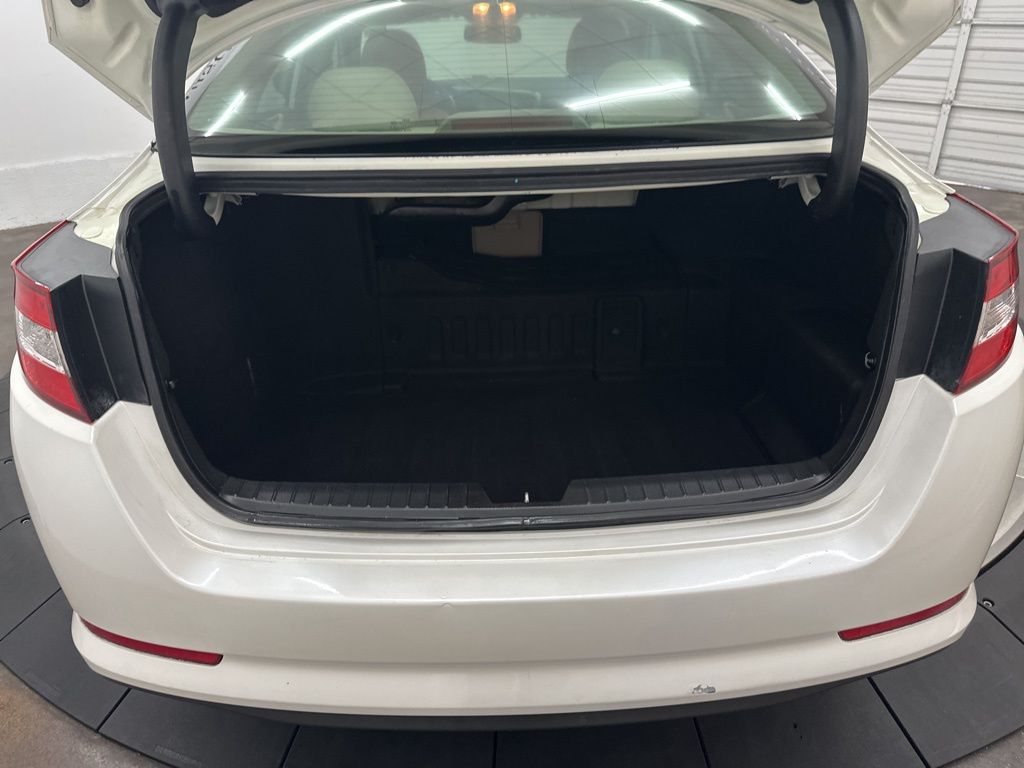2013 Kia Optima Hybrid LX photo 19