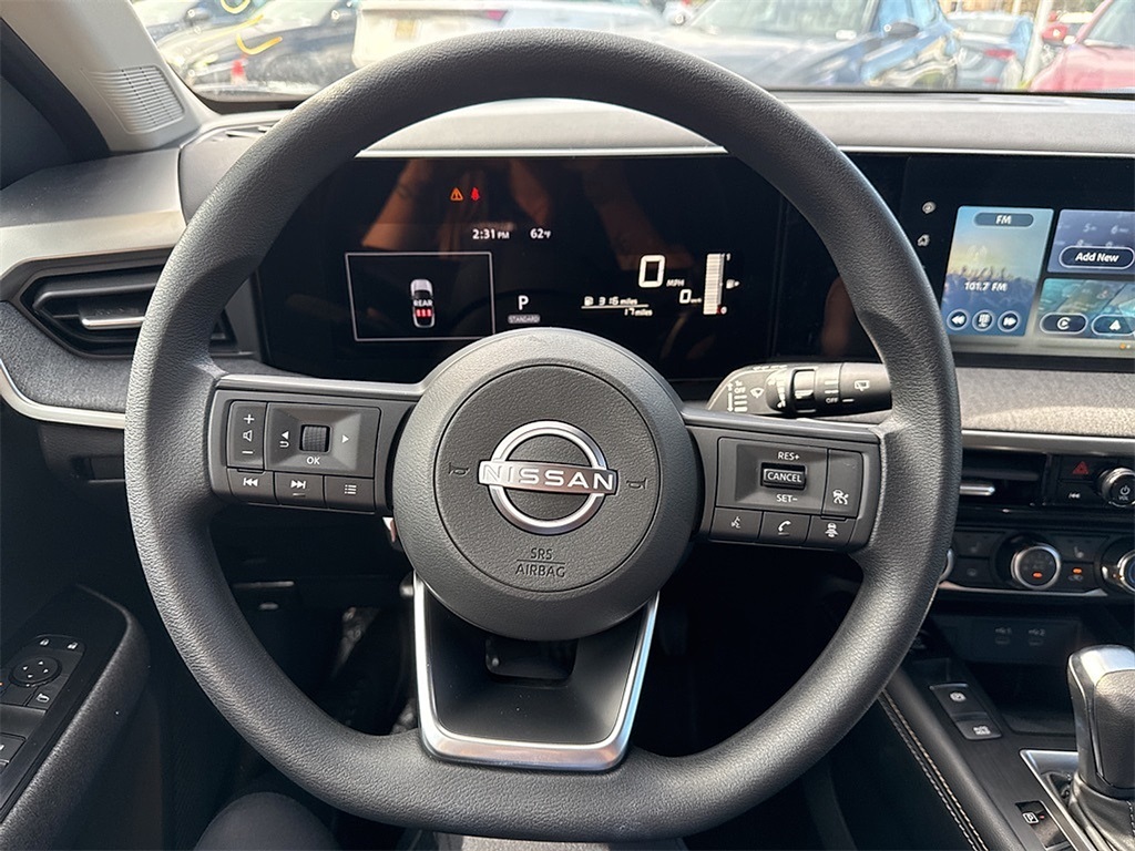 2025 Nissan Kicks SV photo 7