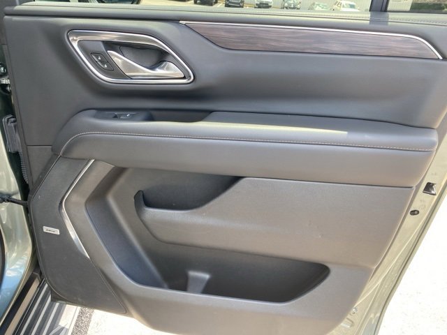 2023 Chevrolet Suburban LT photo 33