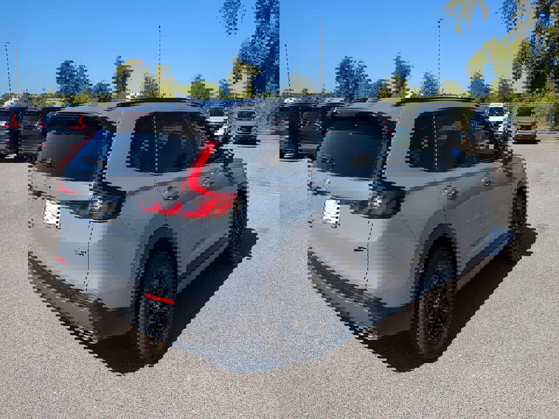 2026 Honda CR-V Hybrid Sport-L photo 4