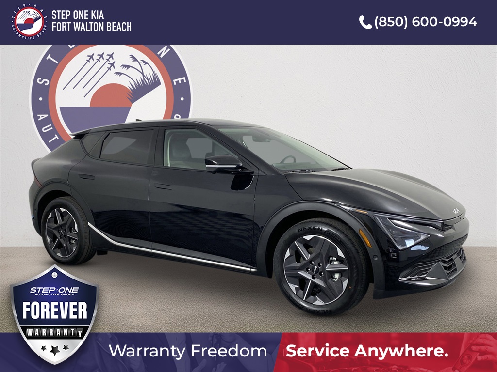 2025 Kia EV6 Light L/R's photo