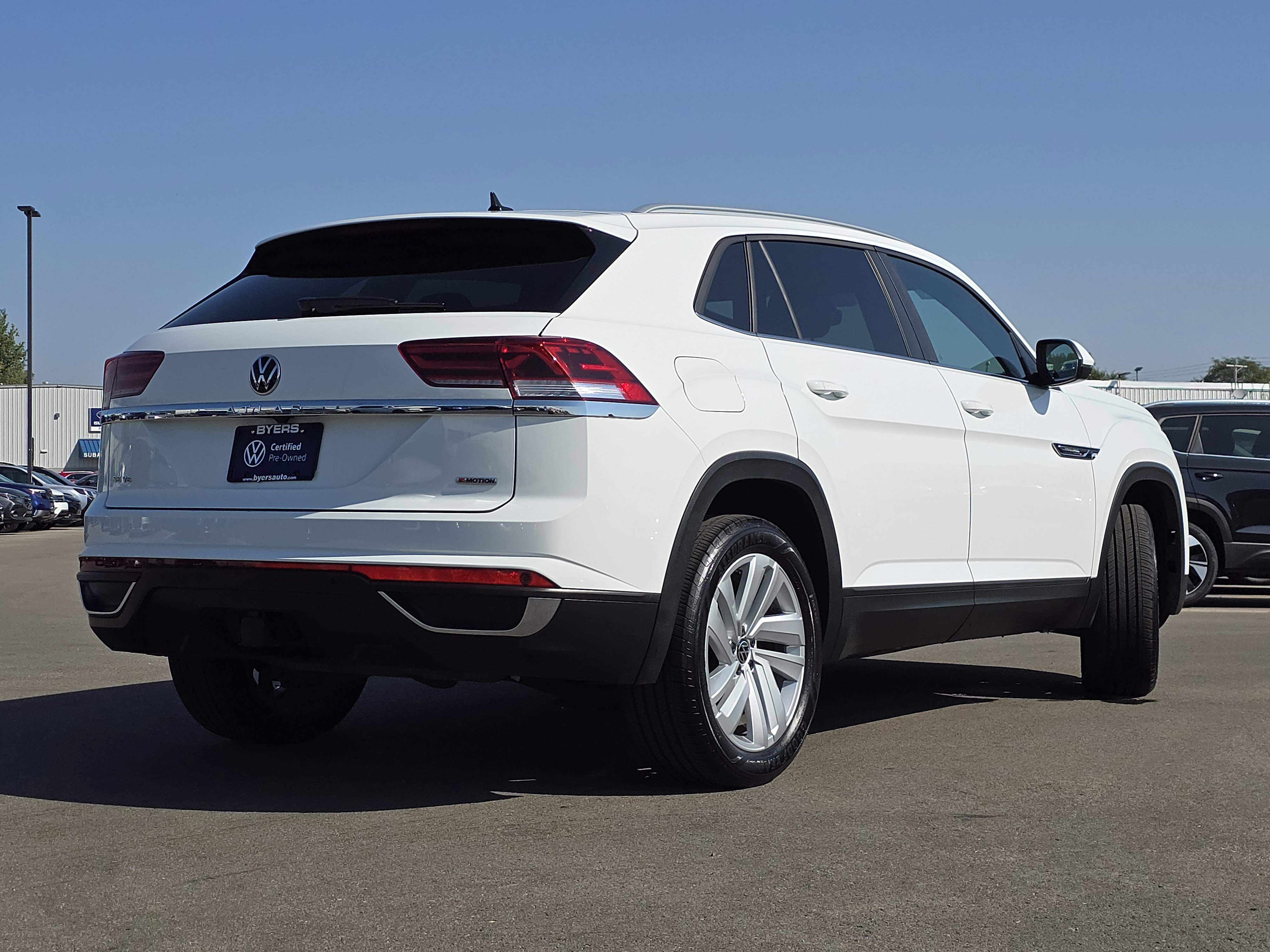 2022 Volkswagen Atlas Cross Sport V6 SE Technology photo 4