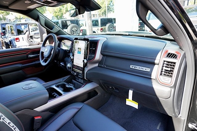 New 2026 Diamond Black Crystal Pearl-Coat Exterior Paint RAM Rebel image 12