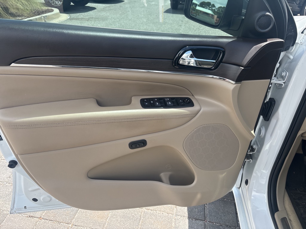 2021 Jeep Grand Cherokee Overland photo 10