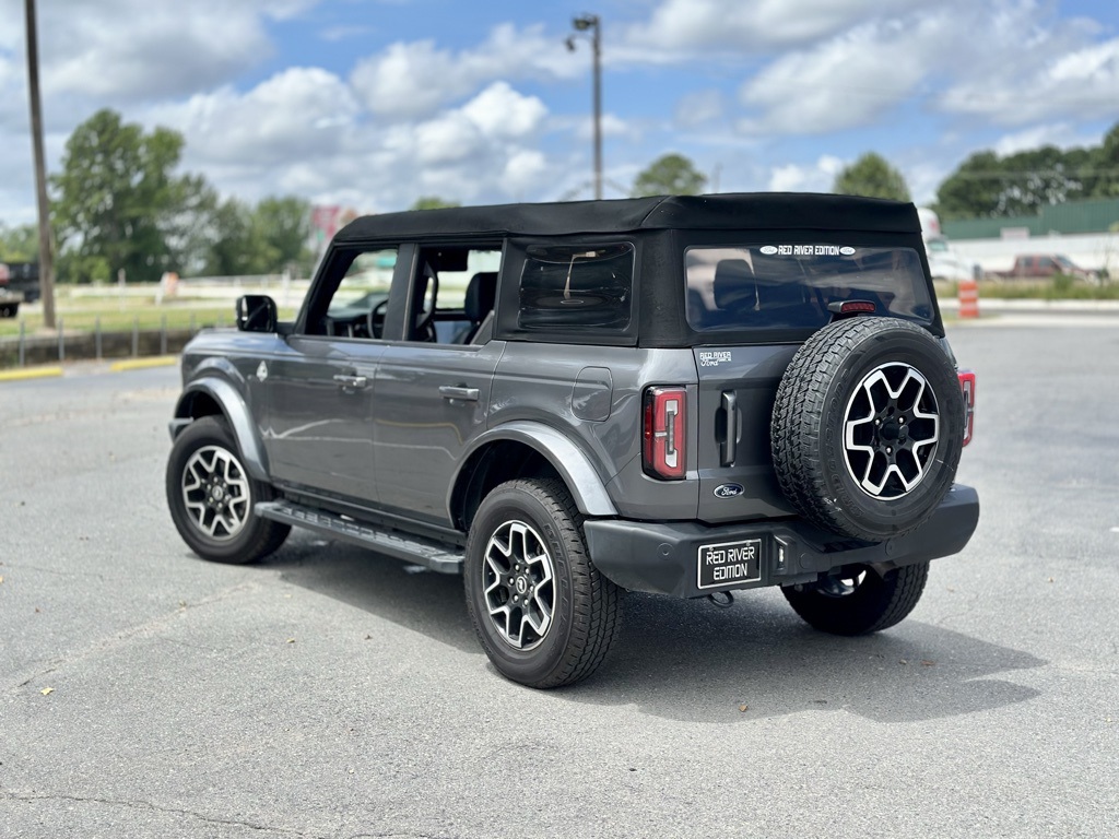 2024 Ford Bronco Outer Banks photo 4