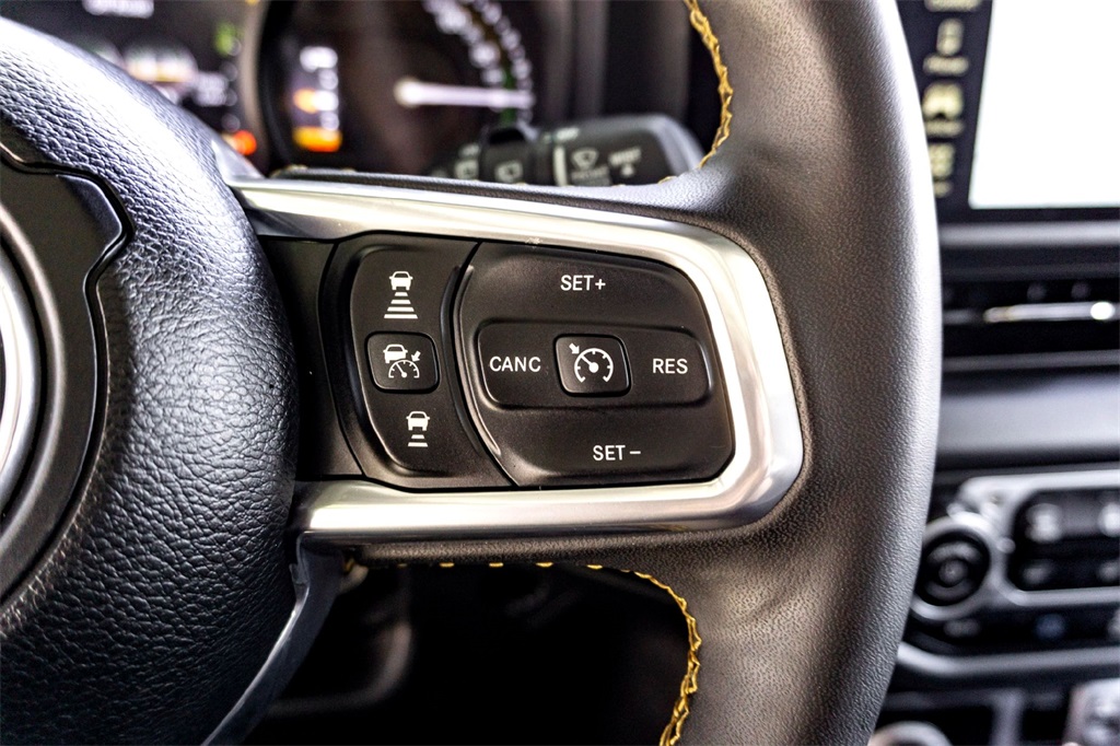 2024 Jeep Wrangler Sahara 4xe photo 19