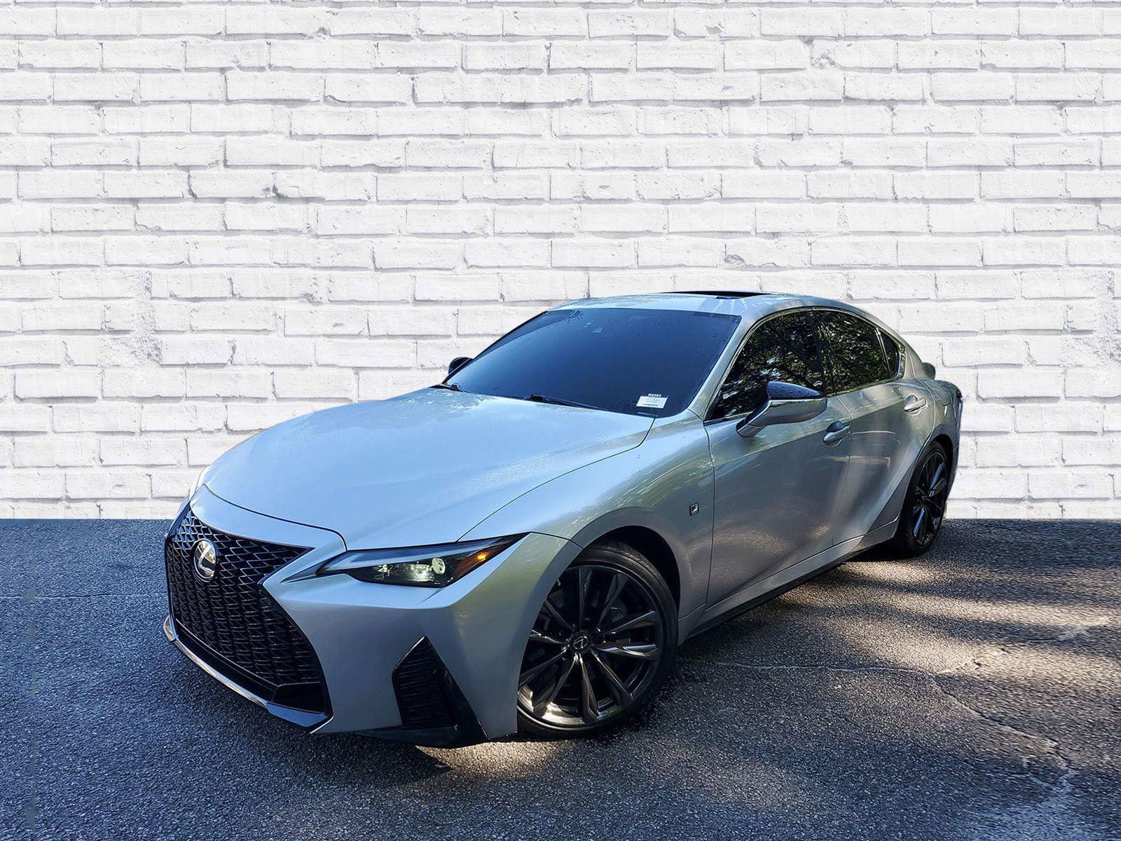 2022 Lexus IS 350 F SPORT photo 2