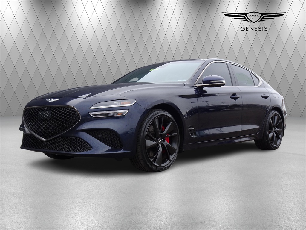 2022 GENESIS G70 Standard's photo