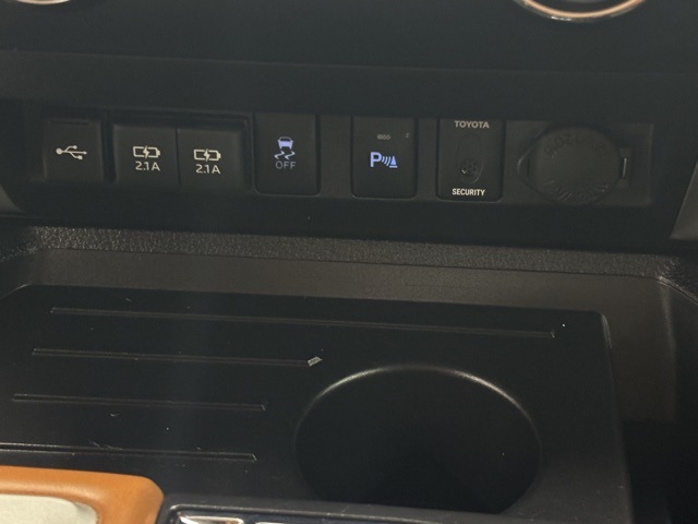 2021 Toyota Tundra Platinum Grade photo 30