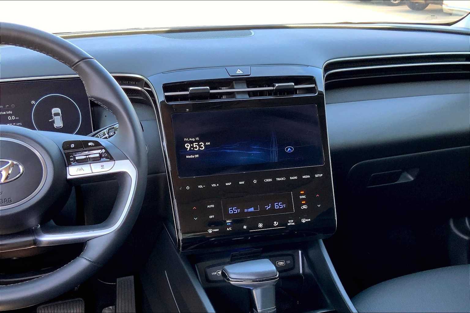 2024 Hyundai Tucson SEL Sport photo 5