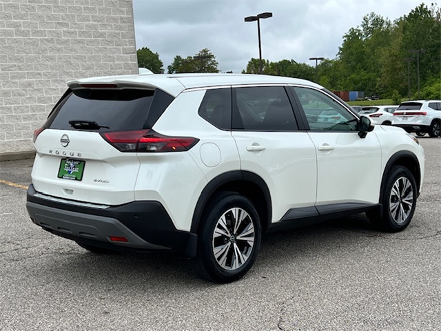 2022 Nissan Rogue SV photo 4