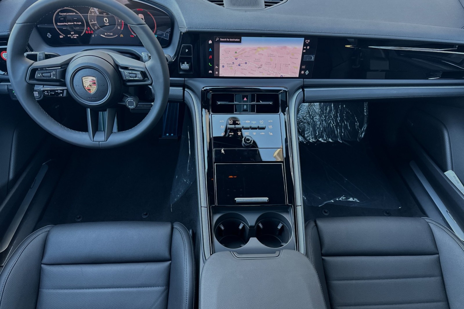 2025 Porsche Panamera 4 photo 6