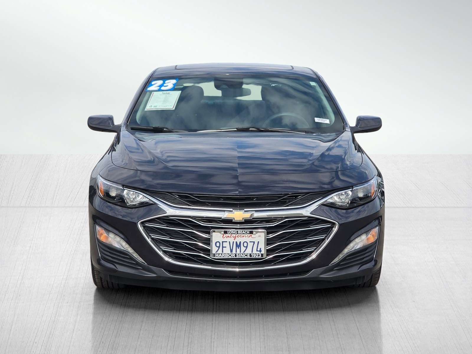 2023 Chevrolet Malibu 1LT photo 2