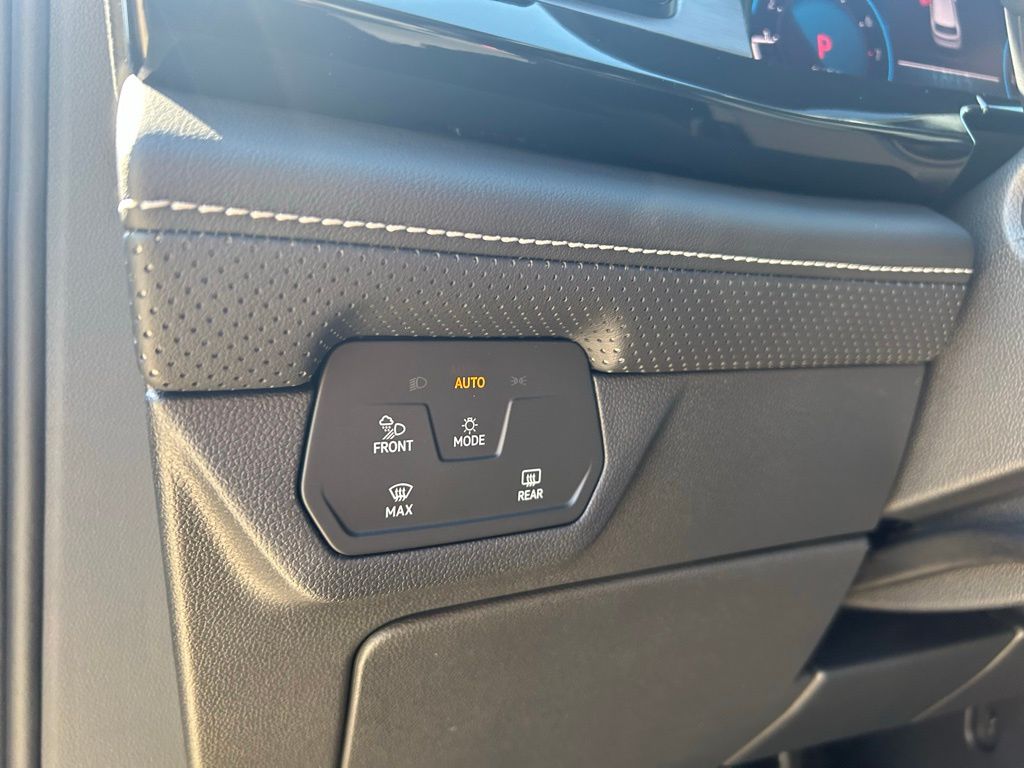 2026 Volkswagen Atlas Cross Sport SE photo 44