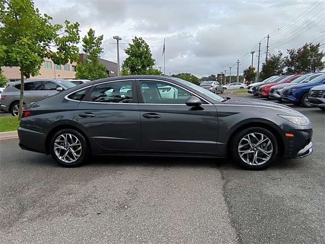 2022 Hyundai Sonata SEL photo 4