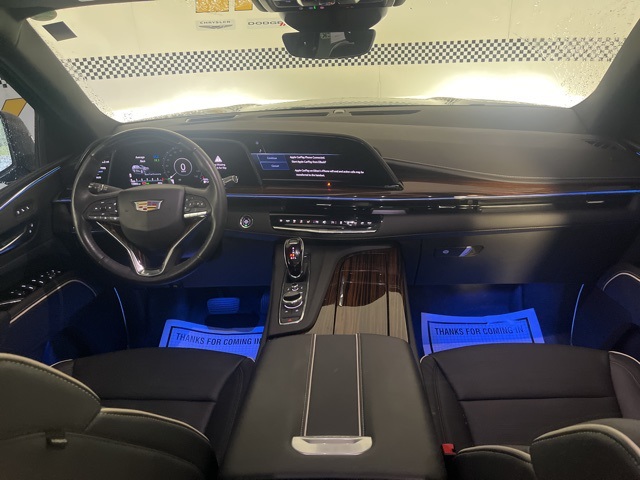 2023 Cadillac Escalade Premium Luxury photo 2