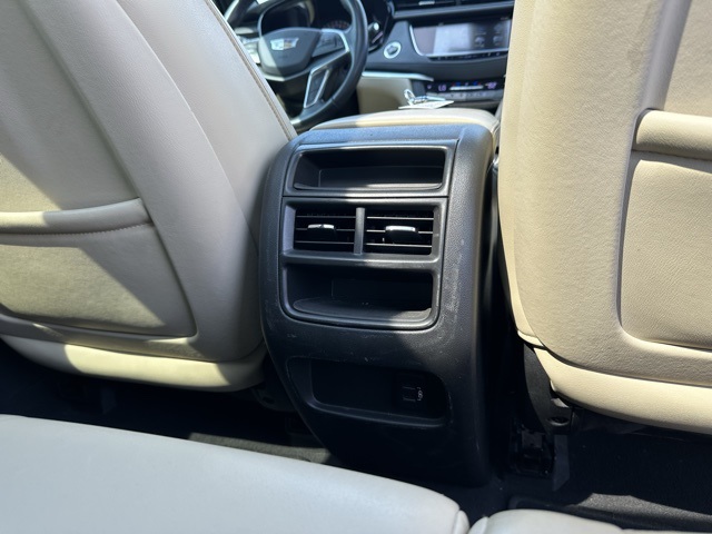 2018 Cadillac XT5 Luxury photo 14