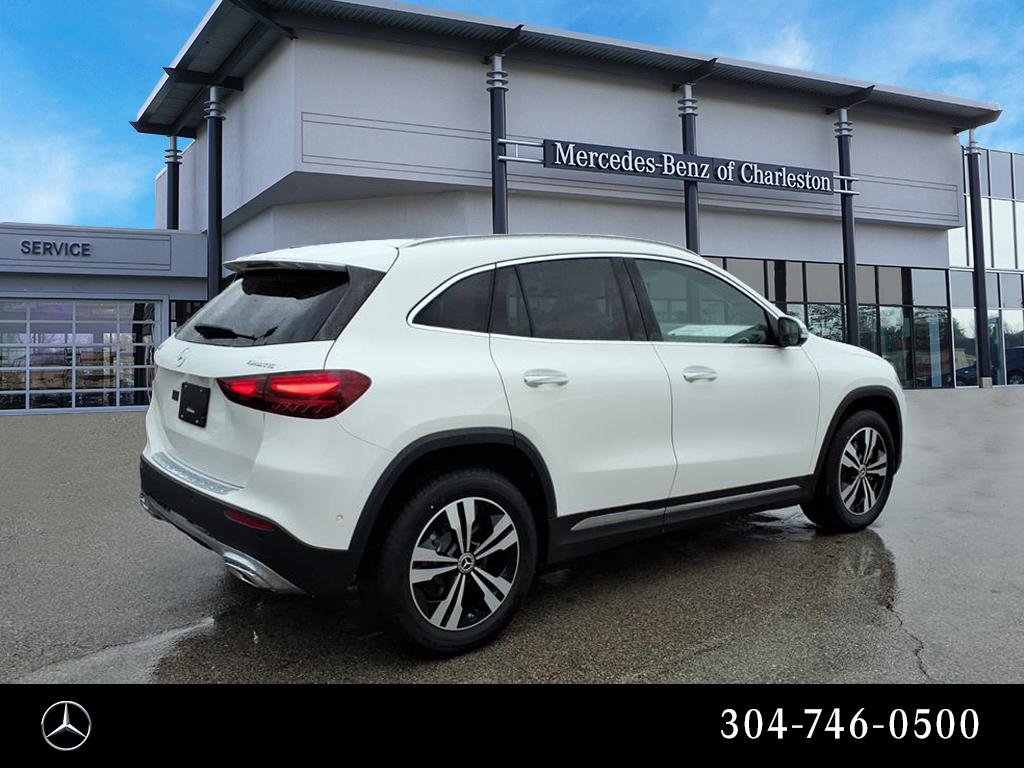 2026 Mercedes Benz GLA 250 4MATIC photo 3