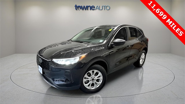 2023 Ford Escape Base's photo